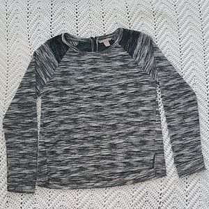 Banana Republic black-and-white long sleeve shirt size medium